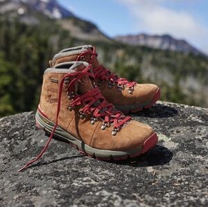 Danner Mens 10 Mountain 600 Brown/Red Hiking Boots